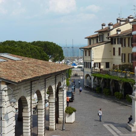 Appartamento palazzo del Provveditore vista lago Desenzano del Garda Esterno foto